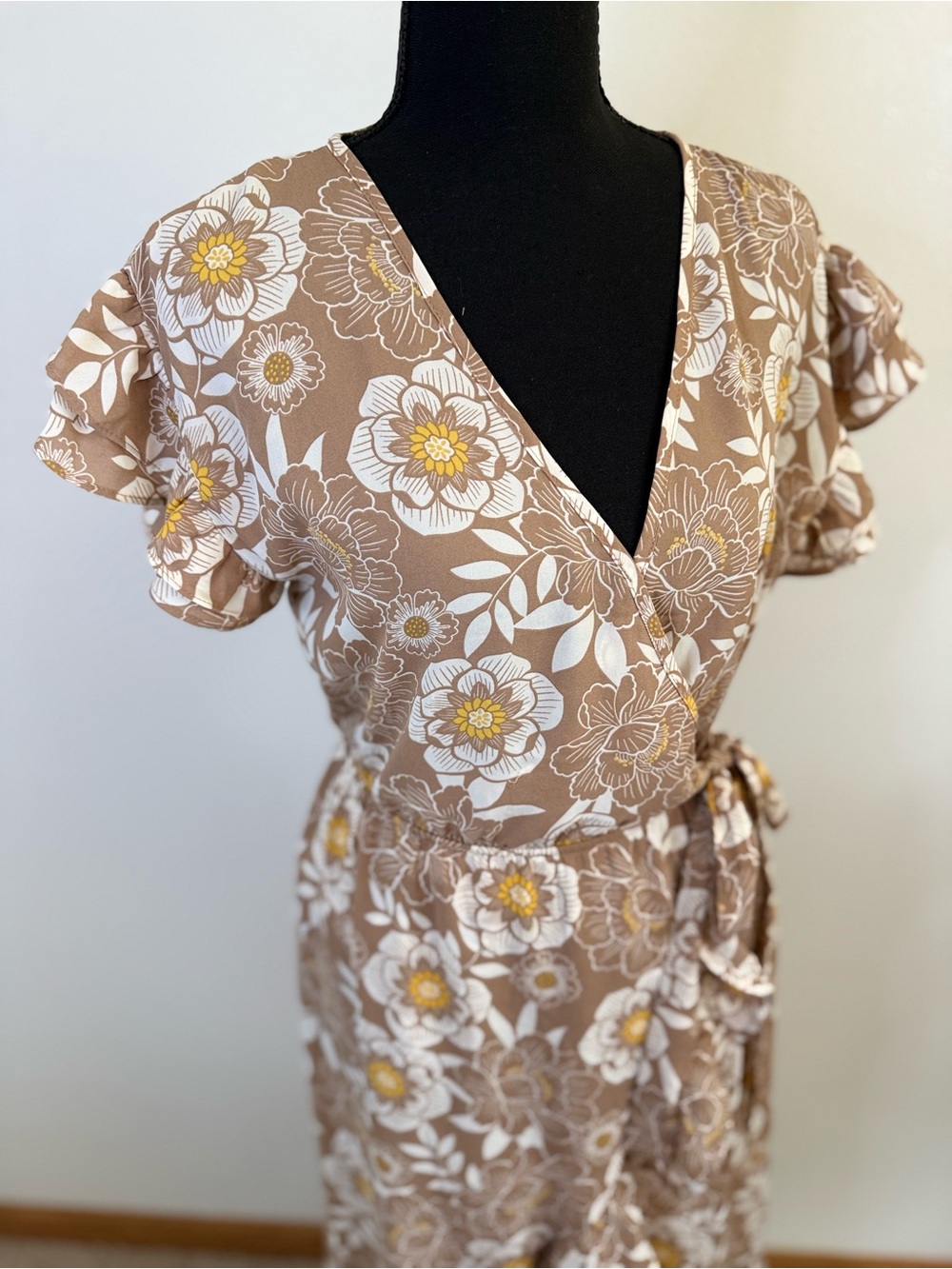 Sienna Sky Floral Wrap Dress Small Brown Cream Boho Ruffle Sleeve - Picture 4 of 8